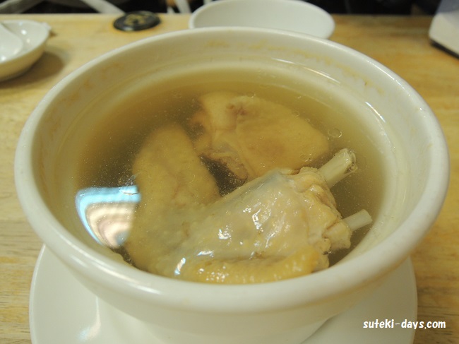 明月湯包　鶏スープ